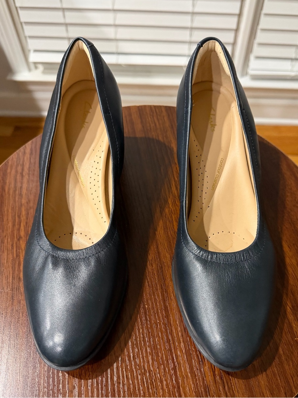 Clarks Women’s Freva55 Court Navy Leather 261718774055 💙 Size 8